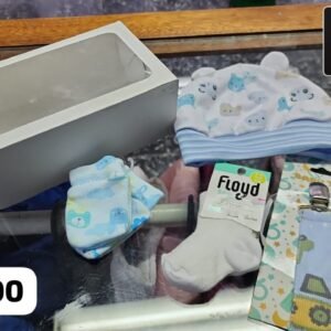 Set para Bebé Celeste – Gorrito + Medias + Porta Chupete